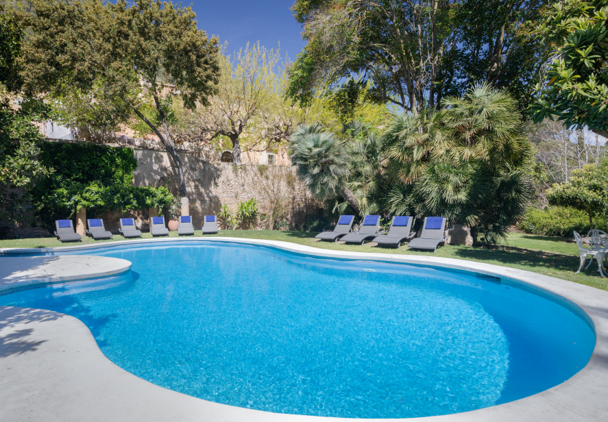 Masia Catalina Sitges wedding venue pool view